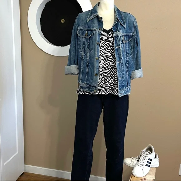 White House Black Market Signature Knits XL Zebra Print Tank with Lace Detail - Picture 6 of 9